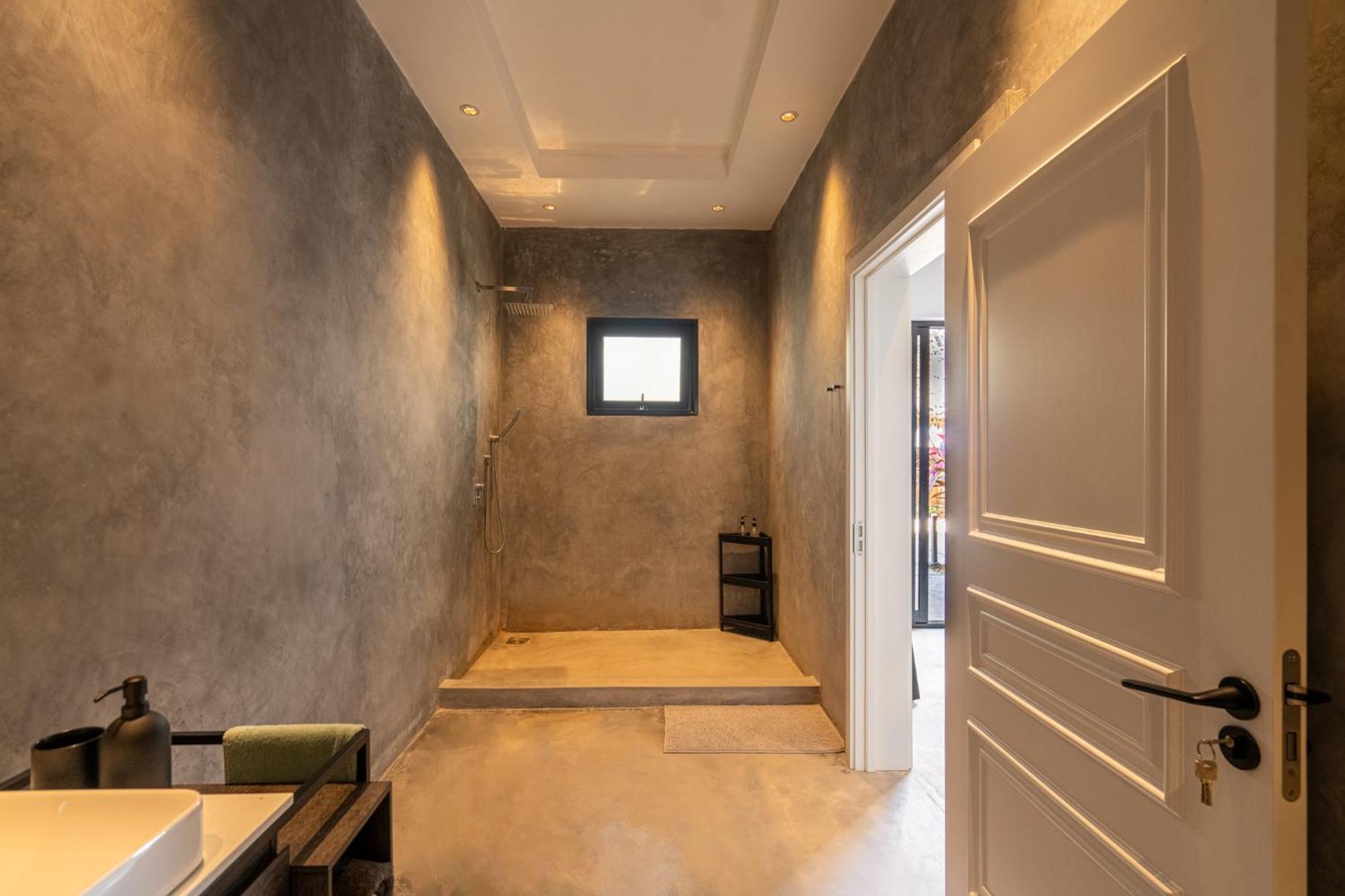 V Hotel In Падже Экстерьер фото